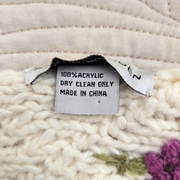 Steve Madden Chunky Knit Scarf - Picture 7 of 7